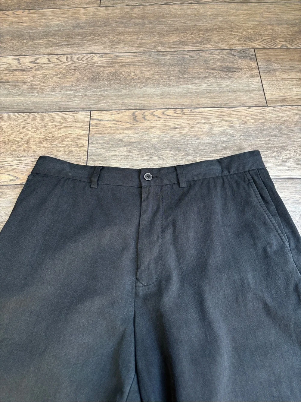 Tommy Bahama Men’s Silk Blend Black Chino Shorts 9” Sz 35